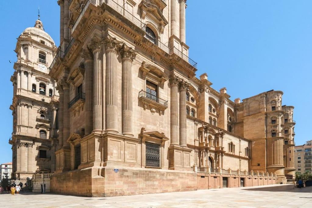 Nt Centro Ciudad - Catedral & Parking Apartment Malaga Exterior photo